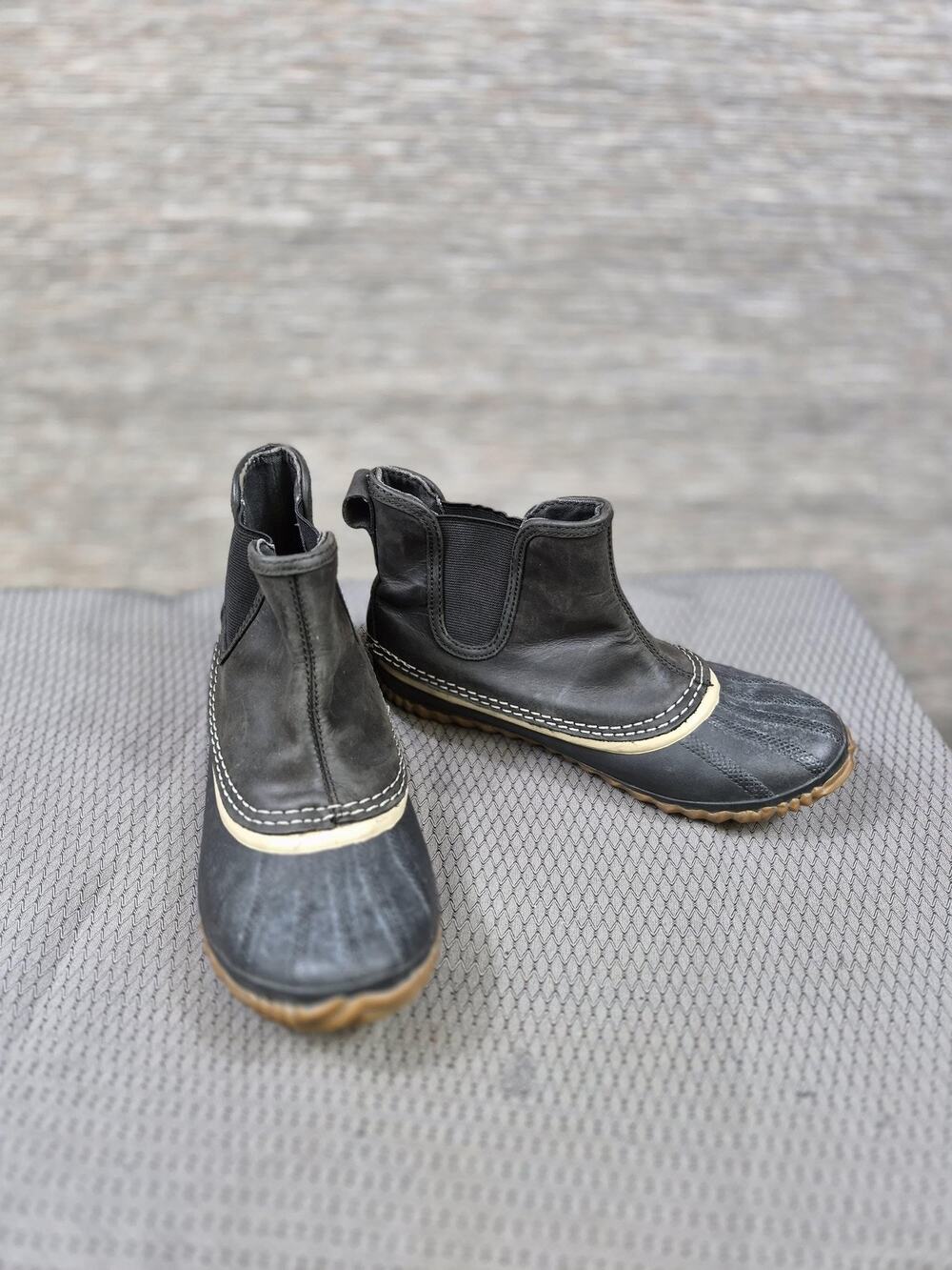 Sorel Boots Womens Size 6.5 Black Waterproof Chelsea Ankle Pull On Rain